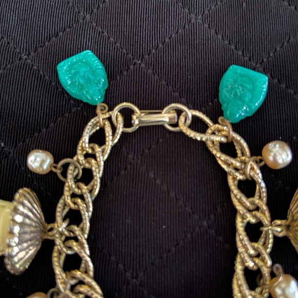 Vintage 1970’s Asian Theme Chunky Charm Bracelet | Faux Jade & Pearls | Trendy! - Picture 4 of 7